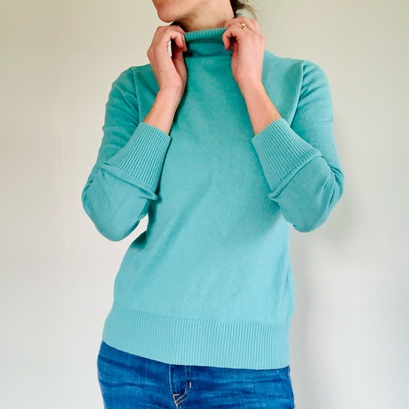 LL Bean Bright Blue Cotton & Cashmere Turtle Neck Long Sleeve Pullover Sweater S - Picture 2 of 11